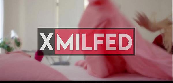 Mom Squirting is Real - XMILED.com
